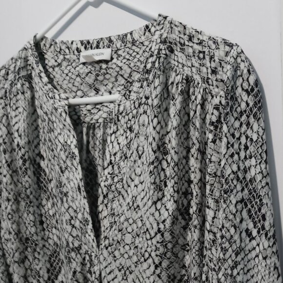 Calvin Klein Women's Animal Snakeskin Print Long Sleeve Blouse Size XL - Picture 3 of 9
